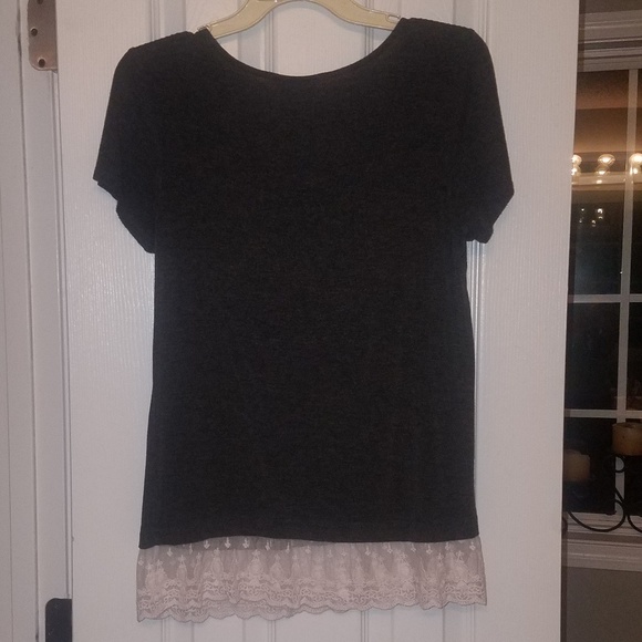 AB Studio Lace Trim Bottom Tee - Small - Picture 8 of 8